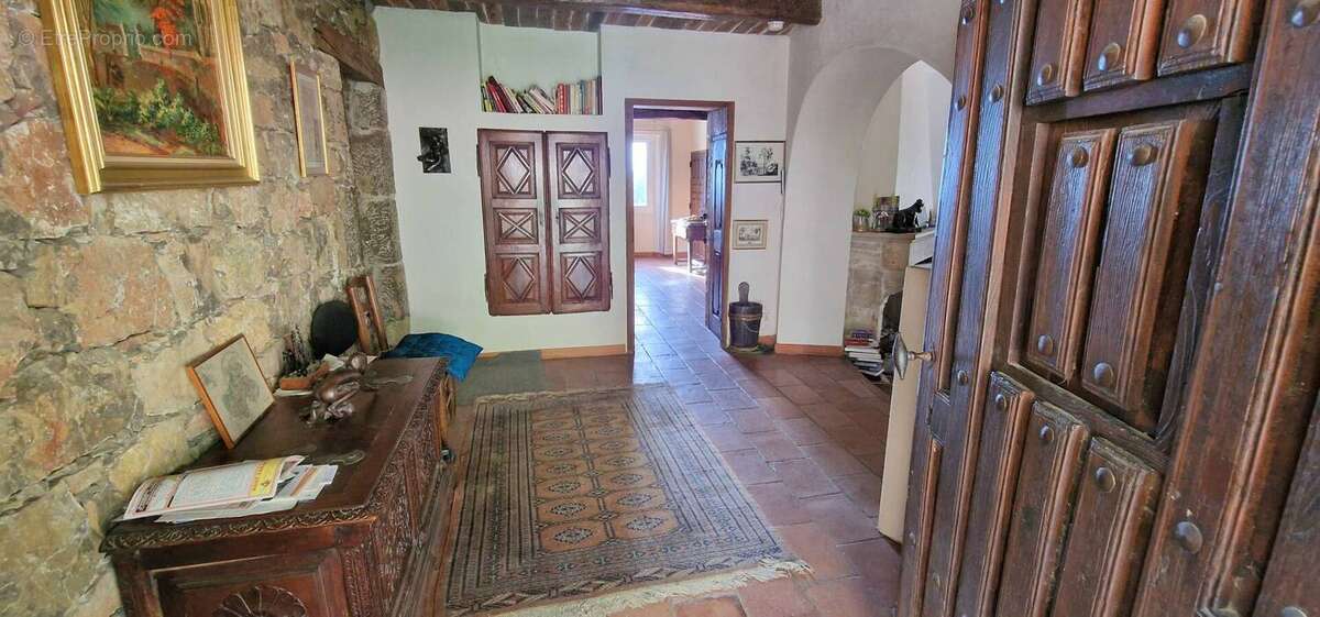 Maison à CALLAS