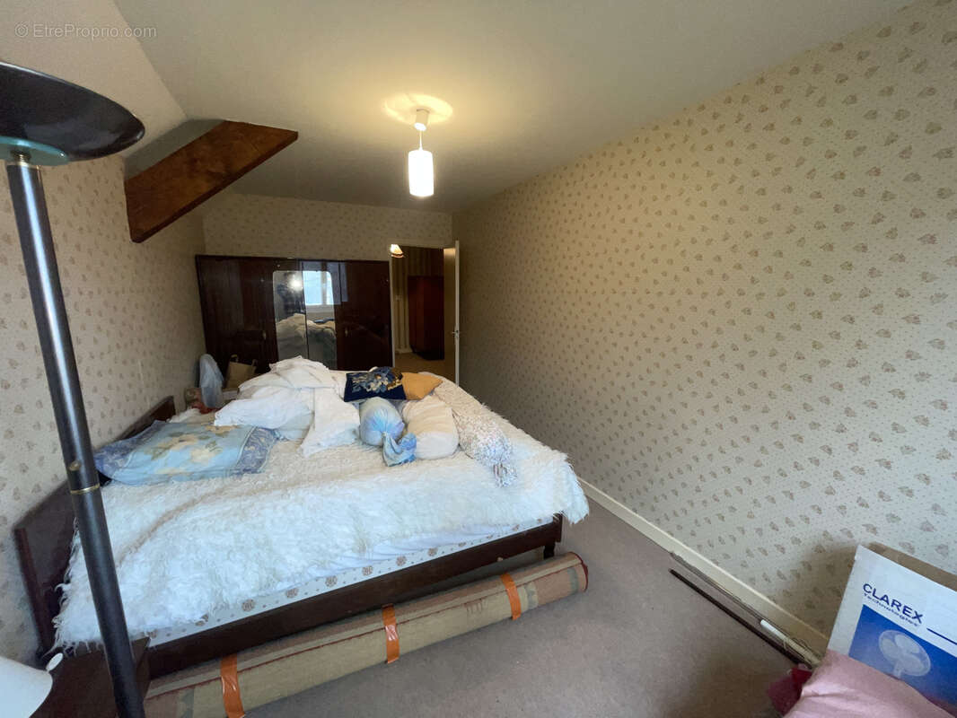 Maison familiale de 170 m2   Vue dégagée et fort potentiel - photo 18