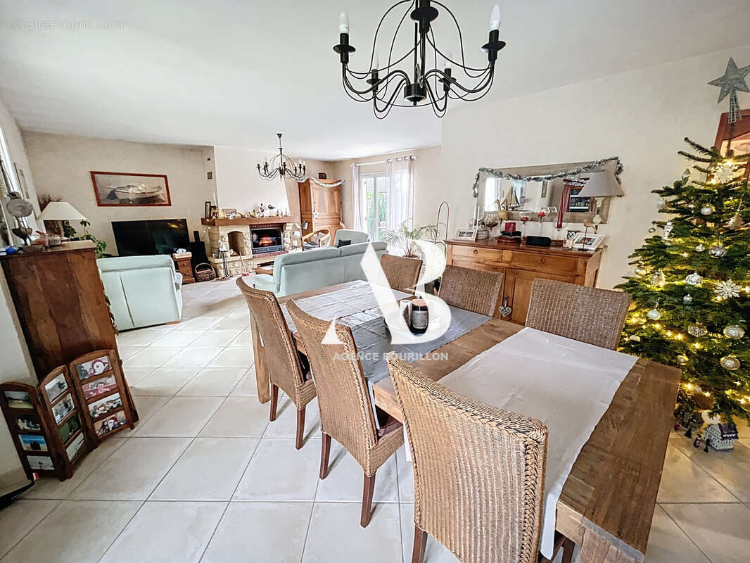 Maison à LA CHAPELLE-RABLAIS