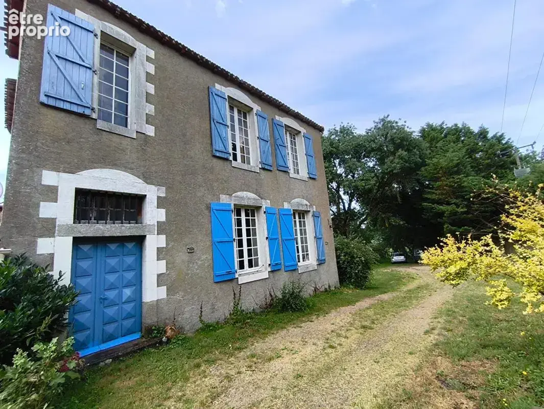 Maison à LA CHAPELLE-BASSE-MER