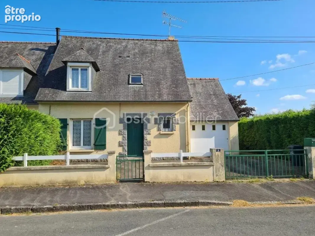 Maison à SAINT-BRICE-EN-COGLES