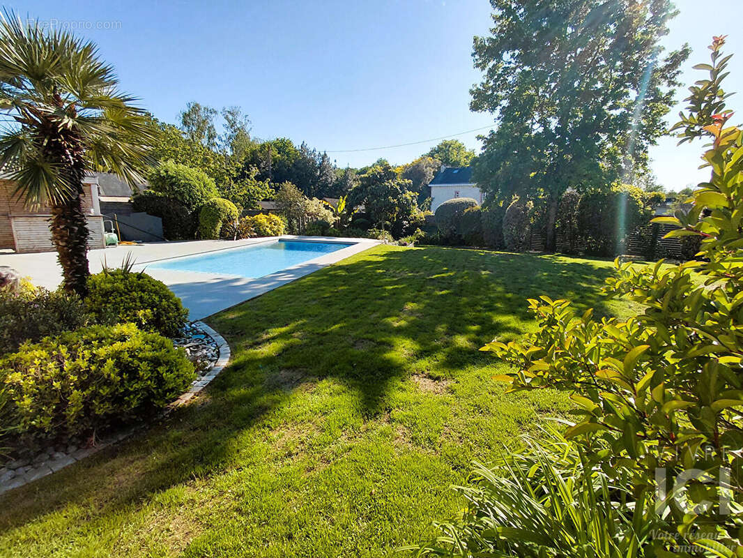 Maison à SAINTE-LUCE-SUR-LOIRE