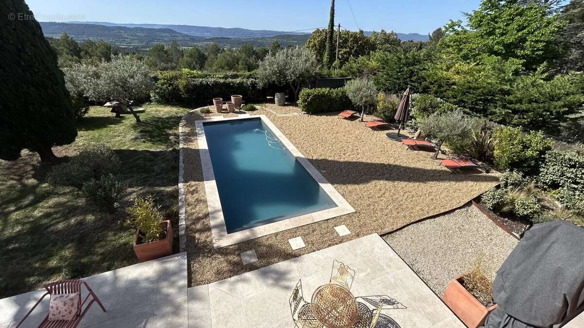 Maison à VAUGINES