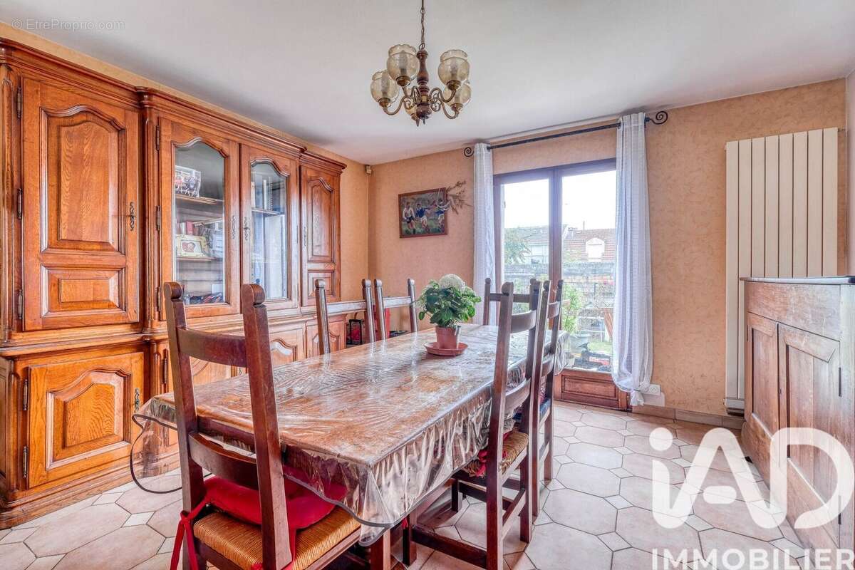 Photo 4 - Maison à VILLEPARISIS