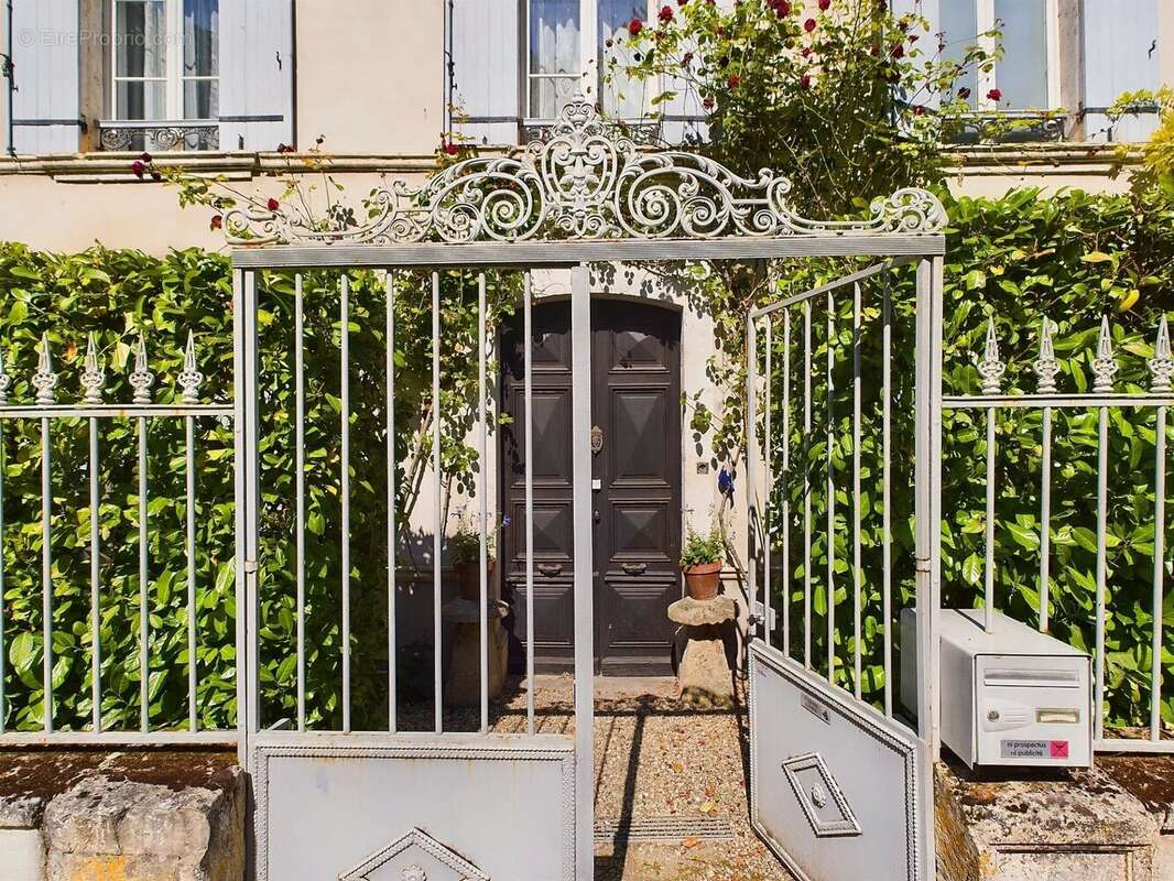 Une propriété exceptionnelle avec piscine et une vue imprenable - photo 22