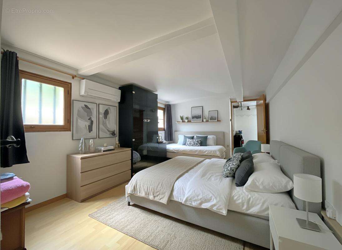 Maison à GINASSERVIS