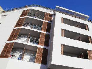 Appartement à MARSEILLE-4E