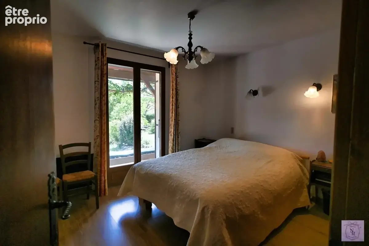 À vendre : maison de caractère avec B&B près d’Autun - photo 15