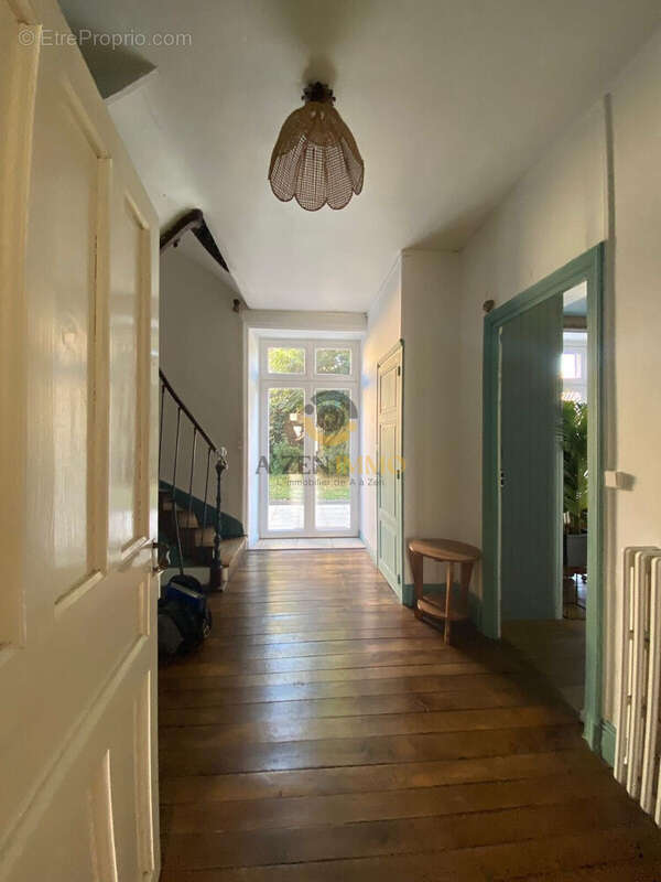 Maison à SECONDIGNY