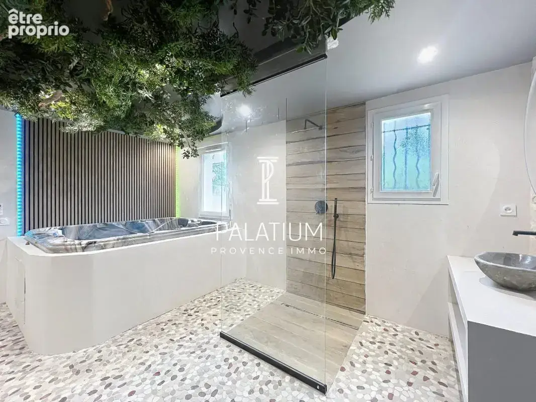 Appartement T2 entièrement rénové de 34 m² – L'Isle-sur-la-Sorgue, projet atypique - photo 9