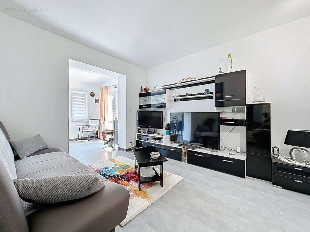 Maison à DRAP