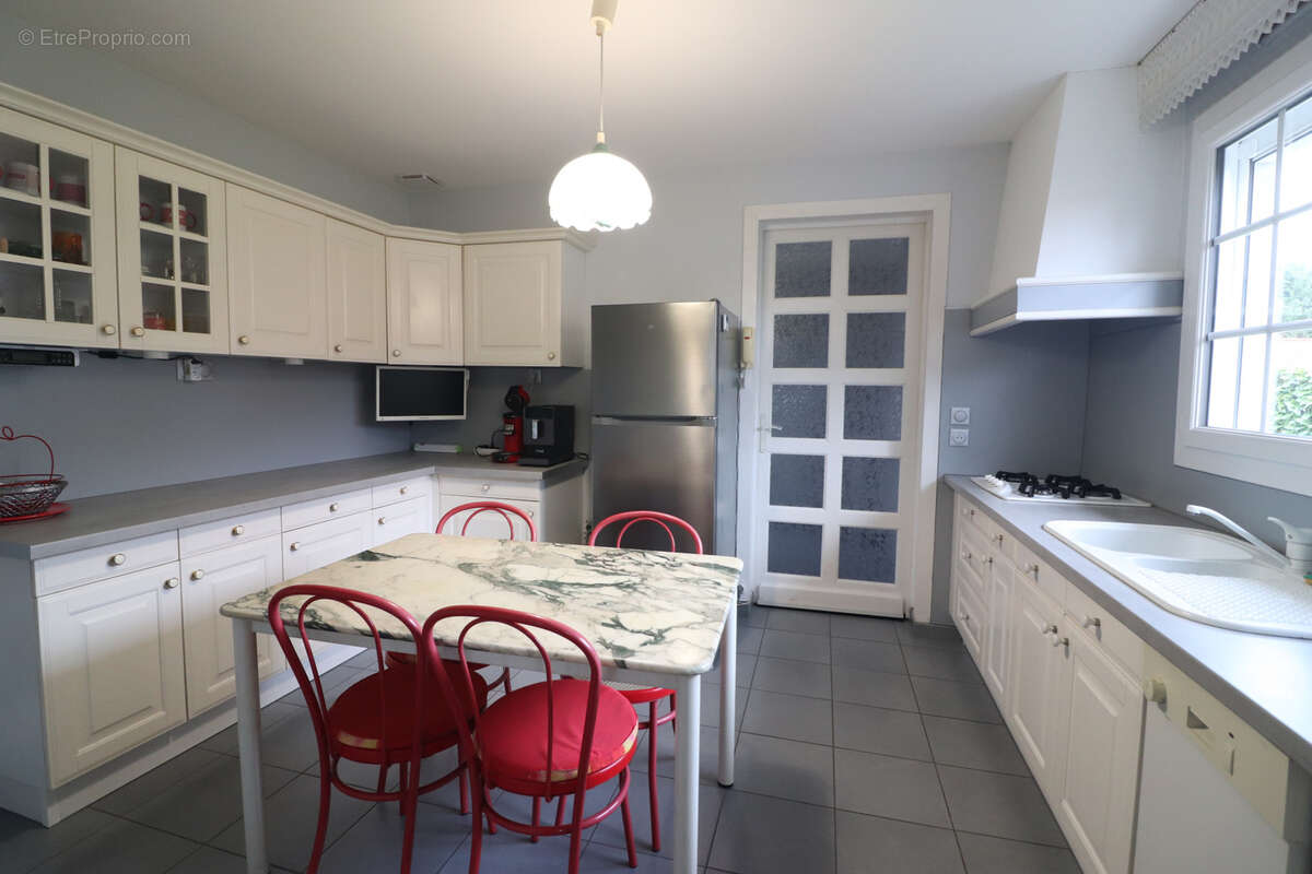 Maison de plain pied dans quartier privilégié au calme - photo 6