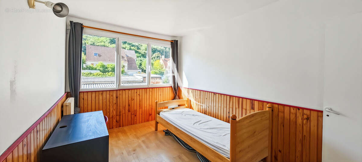 Appartement à SAINT-CYR-L'ECOLE