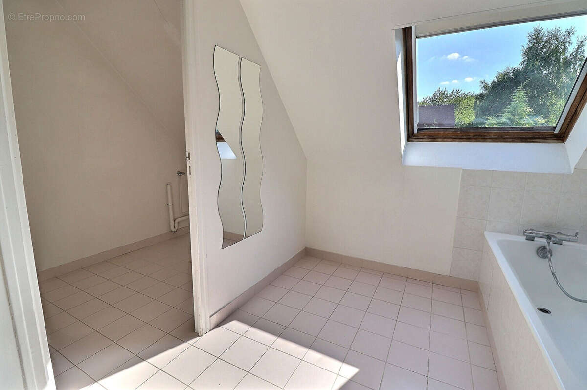 Maison à MAREIL-MARLY