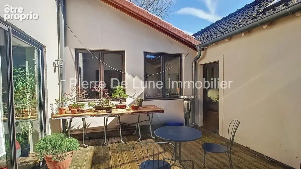 Maison de plain pied atypique de 205 m2 habitable avec patio - photo 10