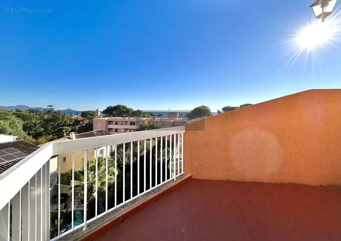 Appartement à FREJUS