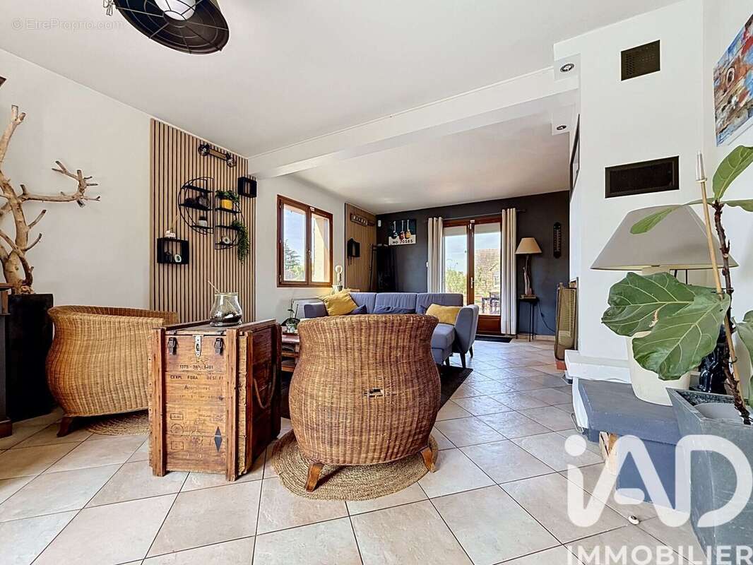 Photo 2 - Maison à BALLAINVILLIERS