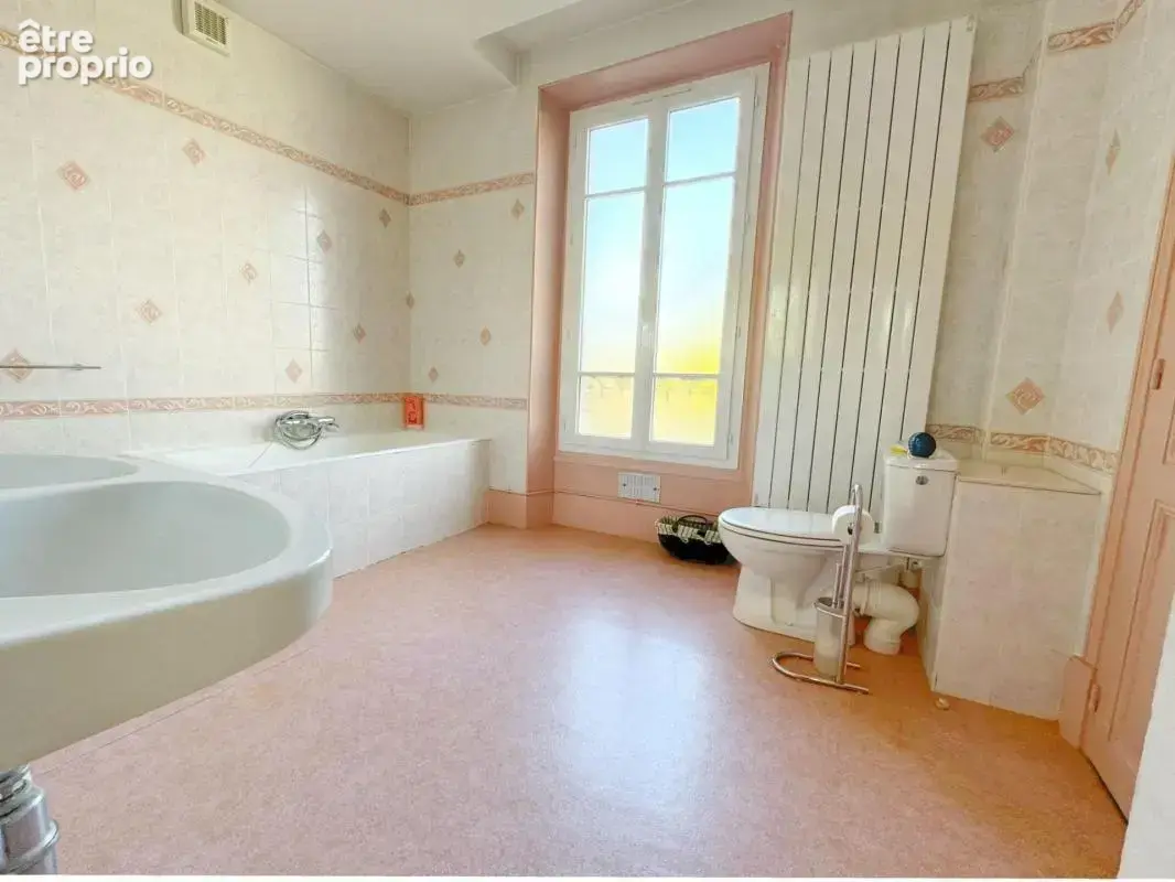 Maison de caractère, beaux volumes, 5/6 chambres - photo 9