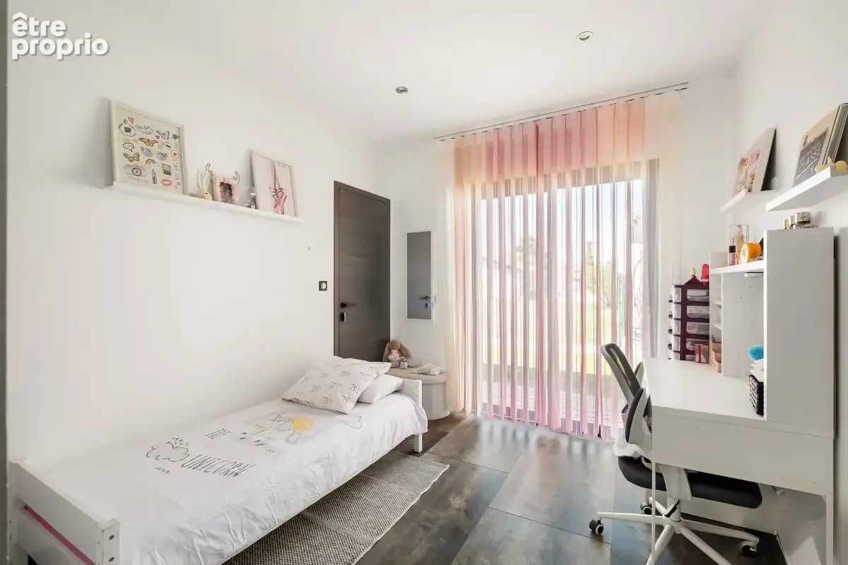 Maison t5 de 244 m2 - photo 13