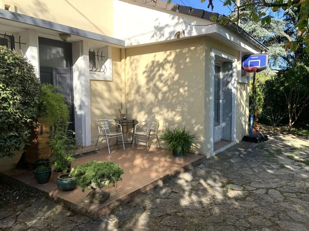 Maison à ROMANS-SUR-ISERE