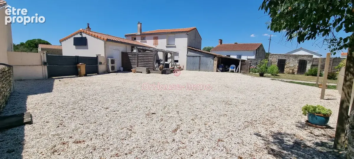 Maison 7 pièces 150 m² à vendre à Saint-Michel-En-L'herm (85580) - photo 10