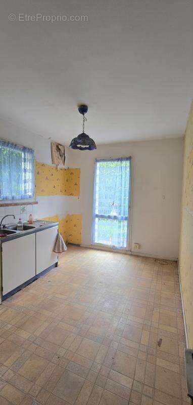 Maison à vendre 5 pièces CONDAT SUR VIENNE (87) - photo 11
