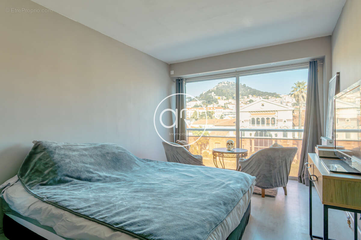 Appartement à HYERES