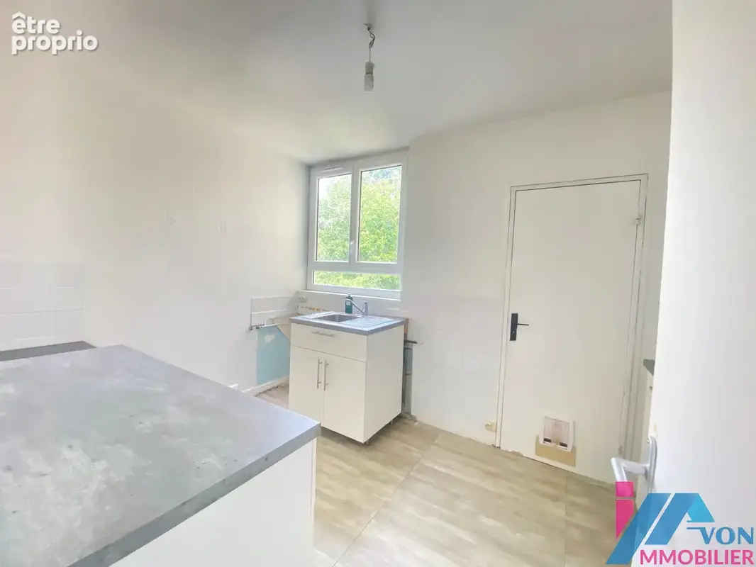 Appartement F 4 pièces avec balcon, une cave et un parking - photo 7