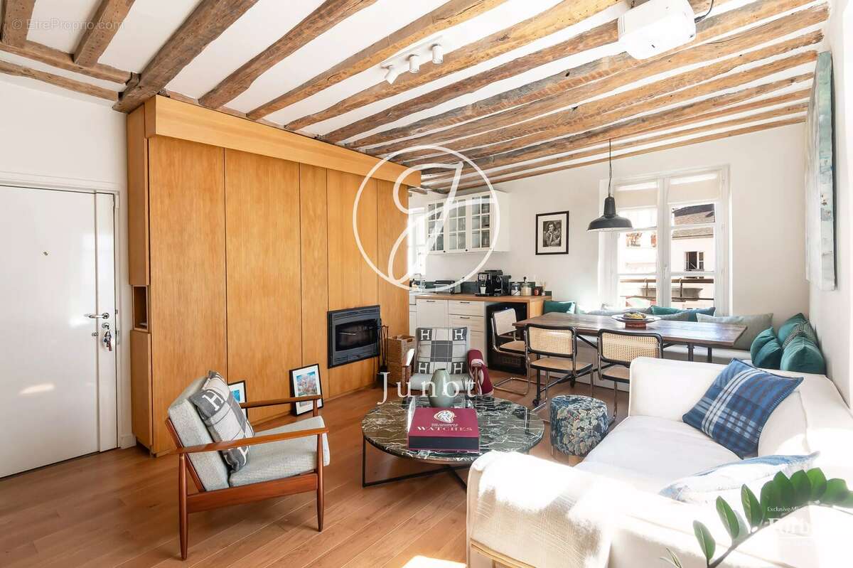 Appartement à PARIS-18E