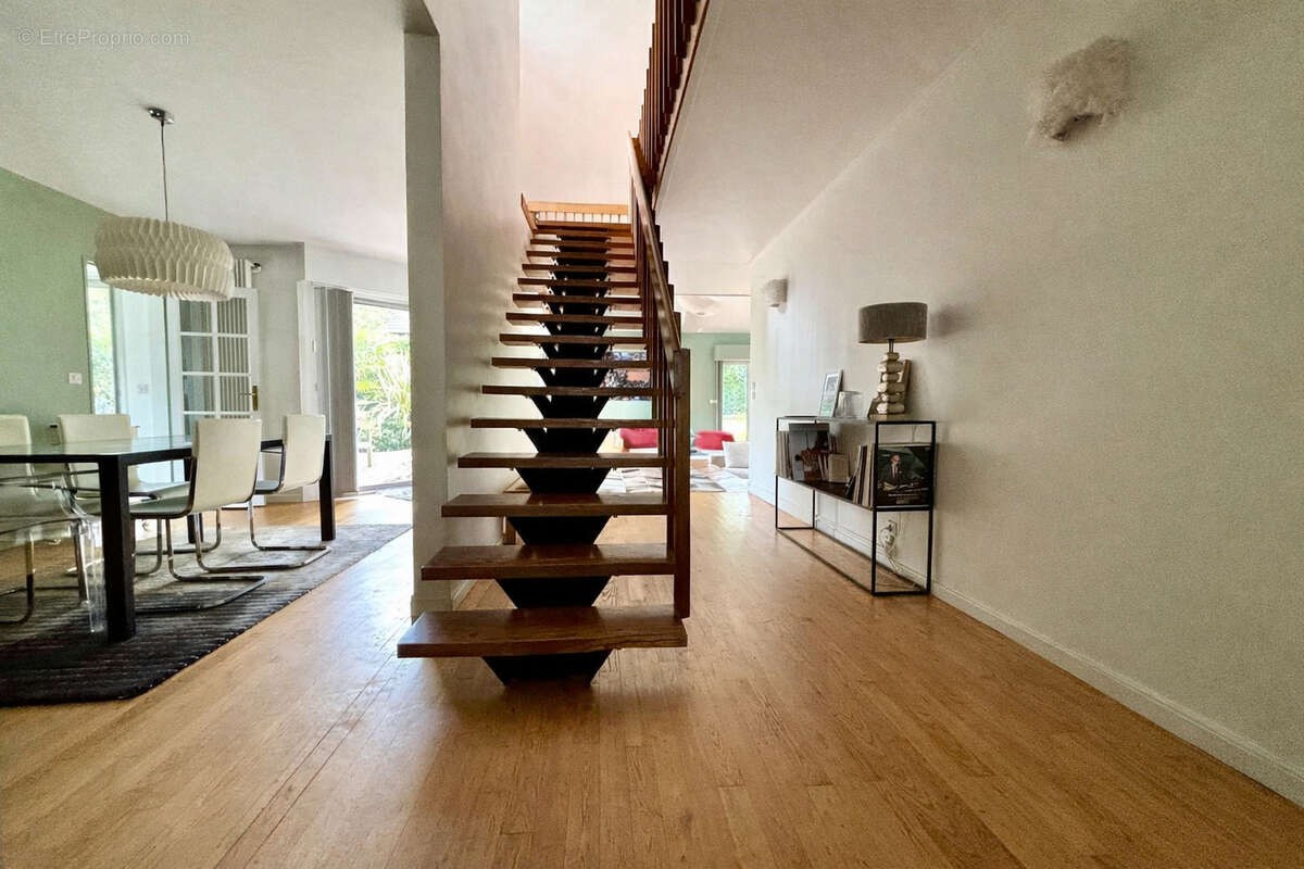 Maison à JOUY-EN-JOSAS