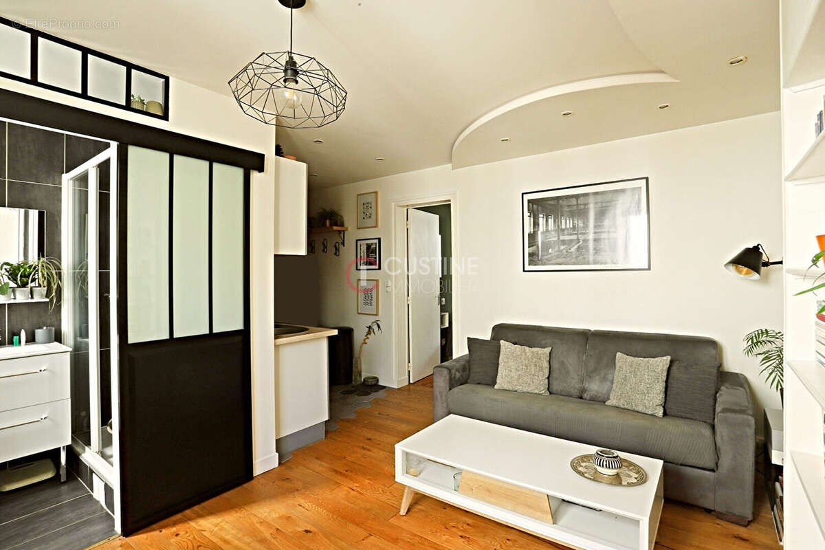 Appartement à PARIS-18E