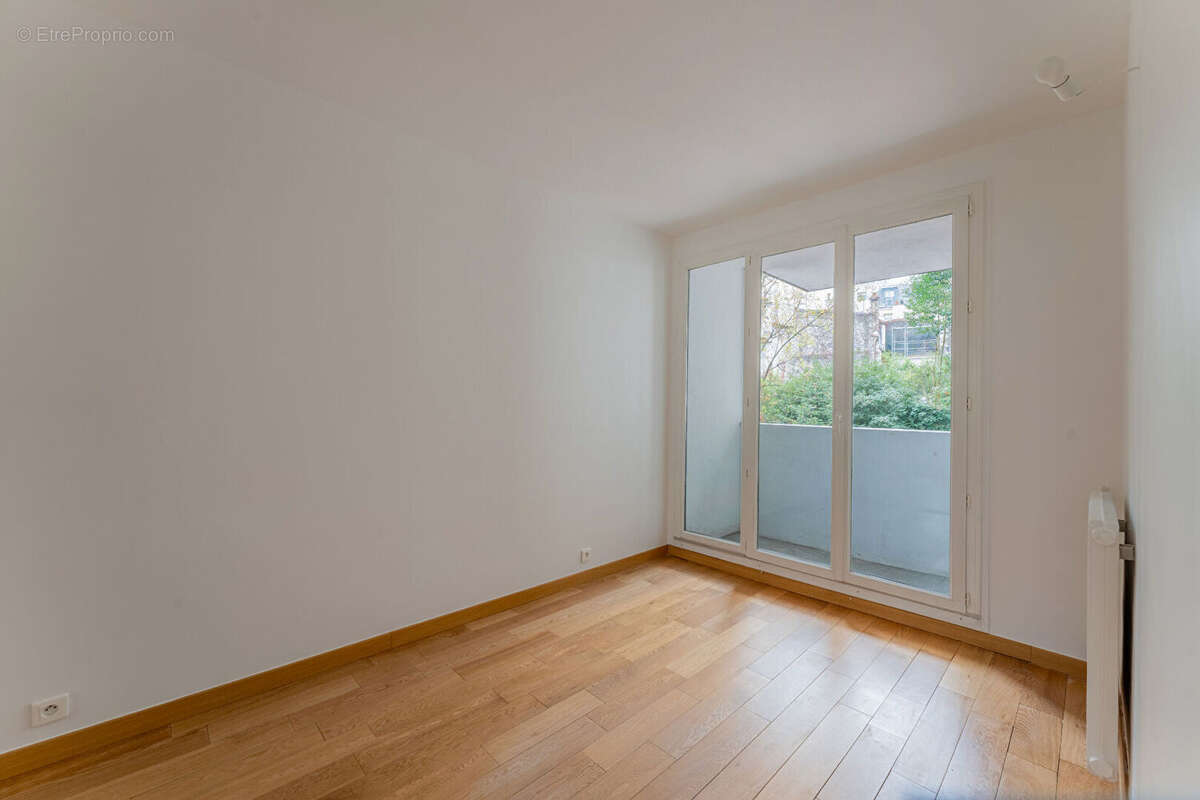 Appartement à PARIS-15E