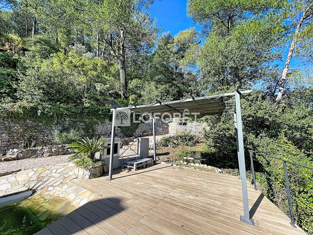 Maison à SOLLIES-TOUCAS