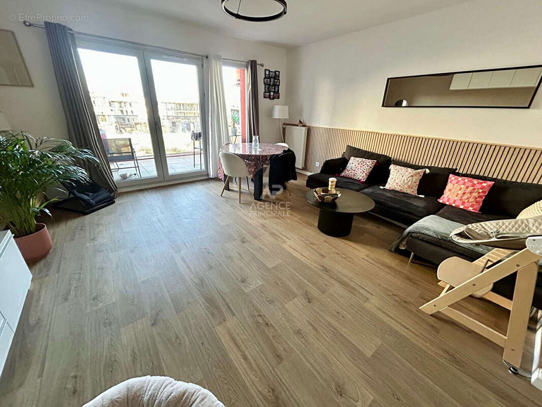 Appartement à CARRIERES-SOUS-POISSY
