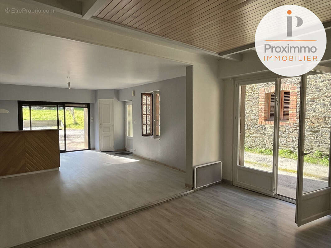 Appartement à MESSAC