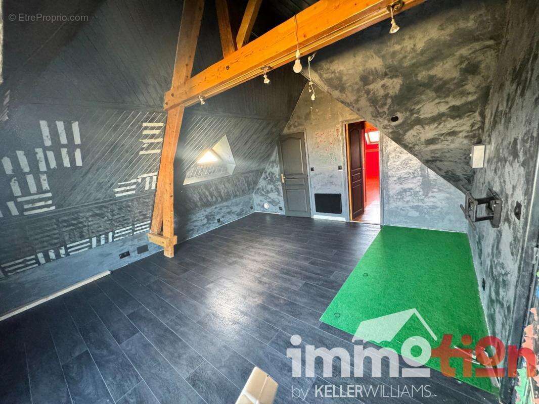 Maison à SAINT-QUENTIN-LA-MOTTE-CROIX-AU-BAILLY