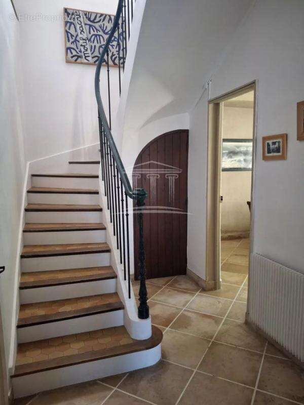 Maison 163 m² à Sorgues  - photo 3