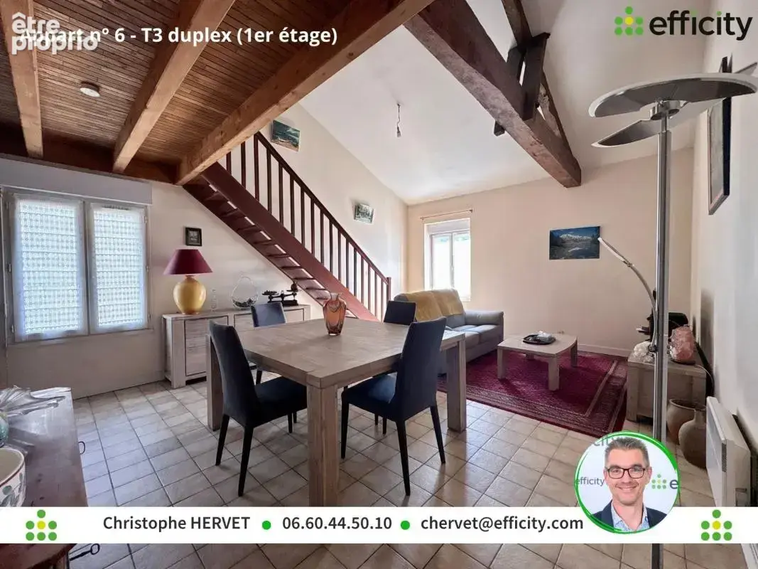 Appartement 296 m² à Ruelle-Sur-Touvre  - photo 16