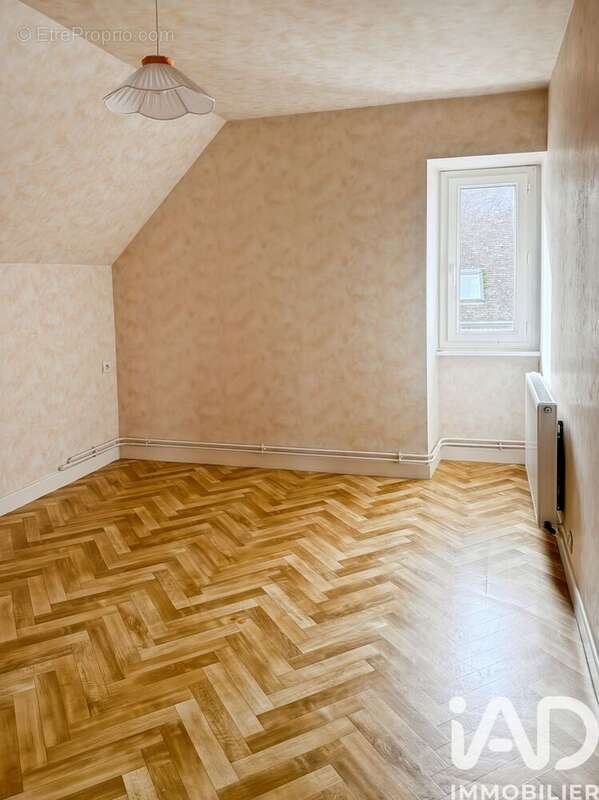Maison 108 m² à Gy-Les-Nonains  - photo 6