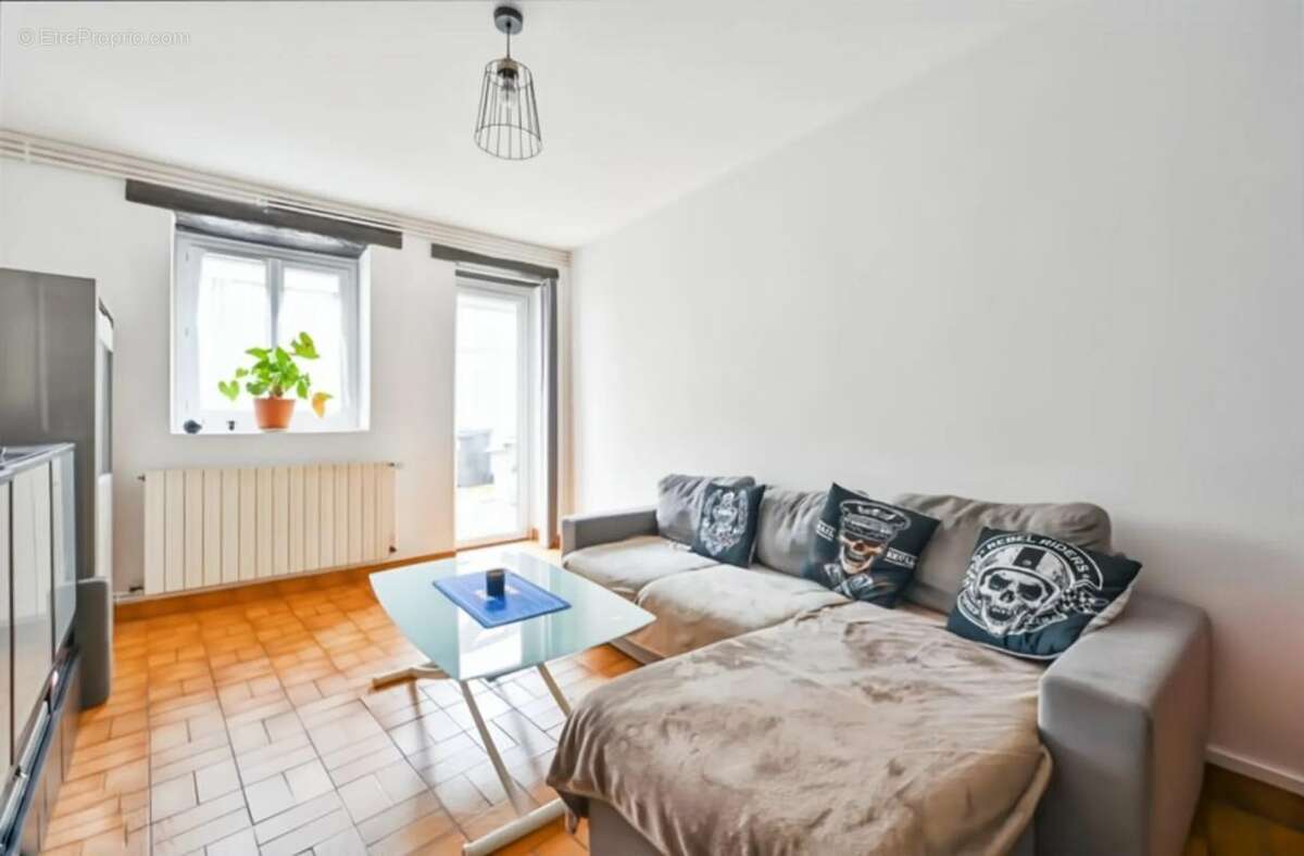 Appartement à VAUREAL