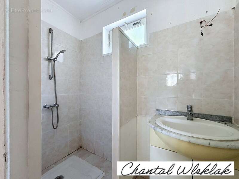 Immeuble de rapport à vendre 3 logements  (07) à Lachapelle sous Aubenas 145 m2 hab - Terrain 415 m2 - photo 7