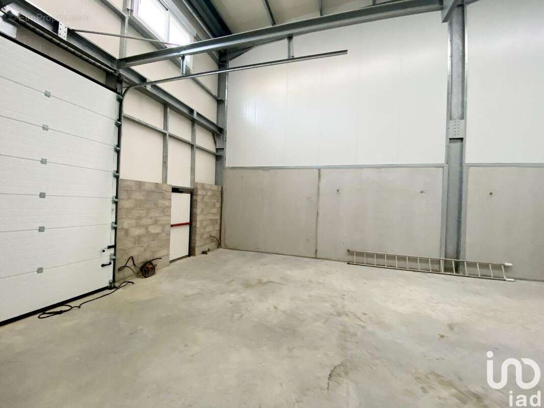 Commerce 121 m² à Brie-Comte-Robert  - photo 6