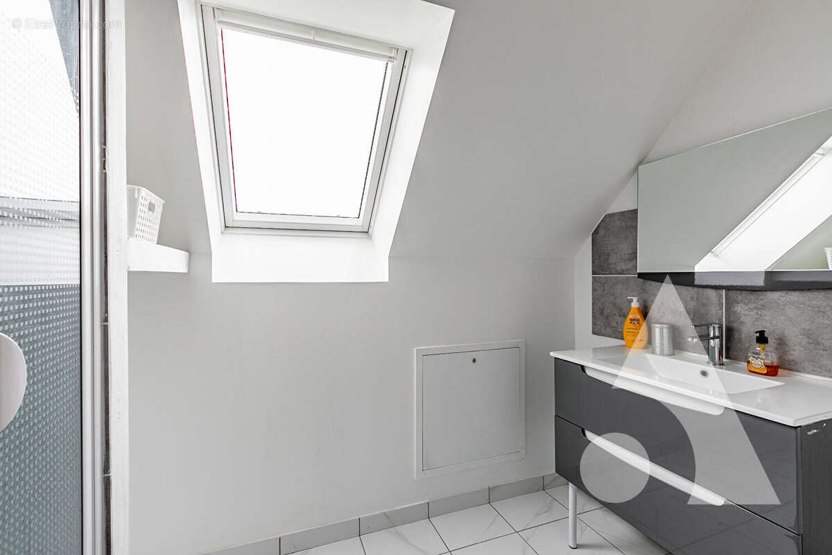 Pavillon de 2019 secteur Estrées Saint Denis 5 pièce(s) 94 m2 - photo 13
