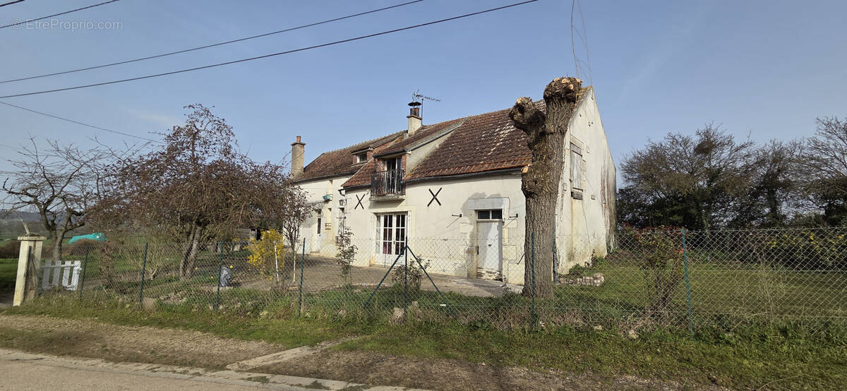 Maison à BREUGNON