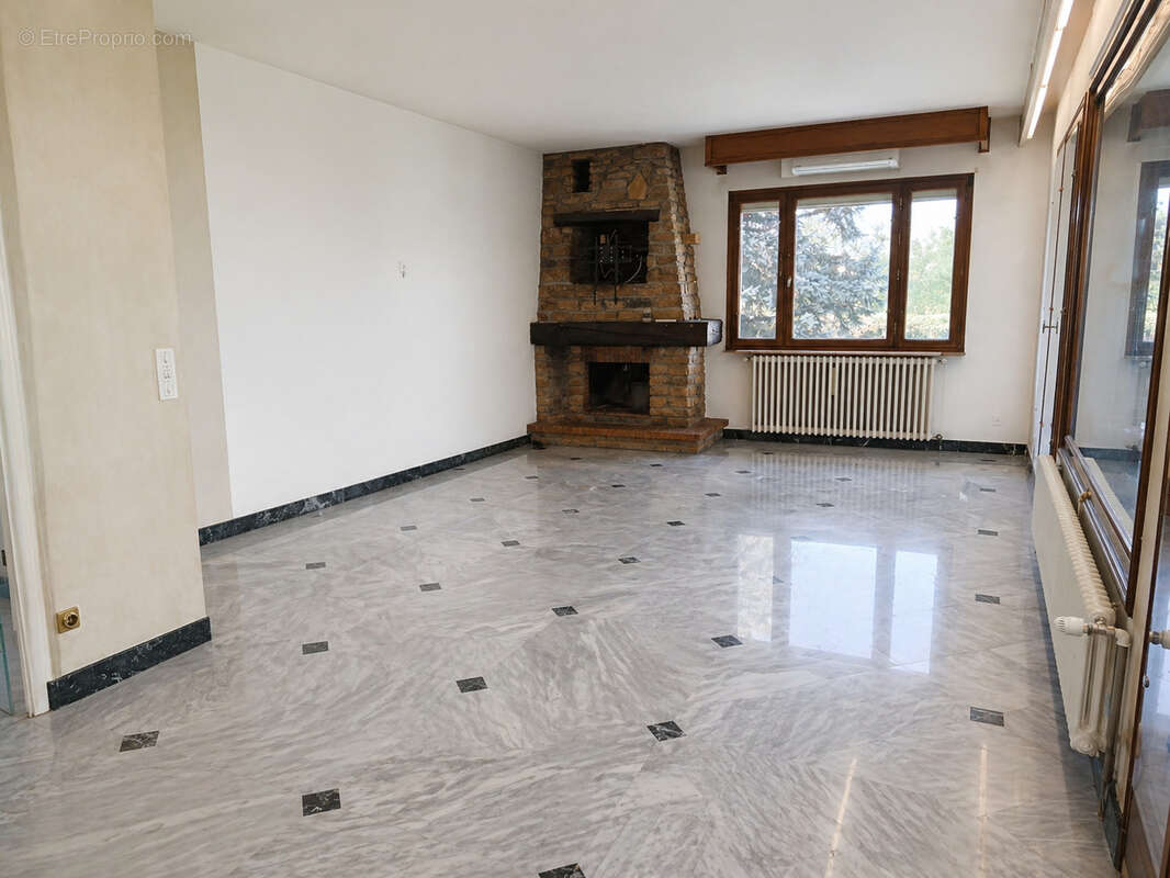 Maison à BOURG-EN-BRESSE