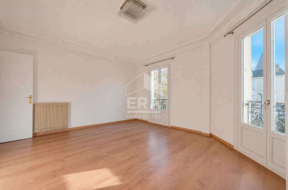Appartement à CLICHY