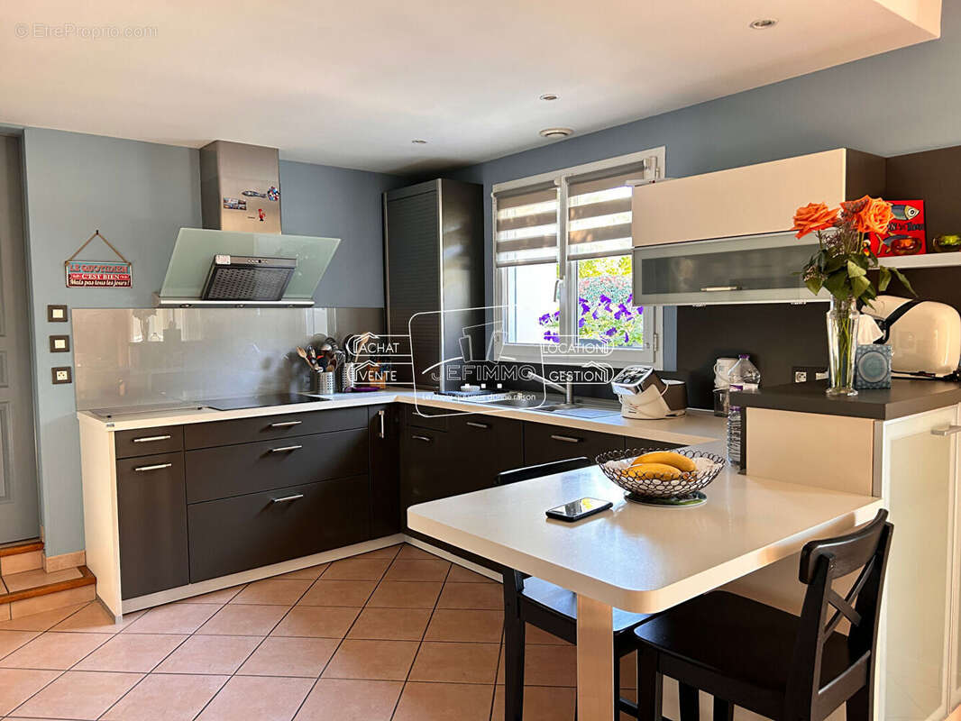 Maison à SAINT-JULIEN-DE-CONCELLES