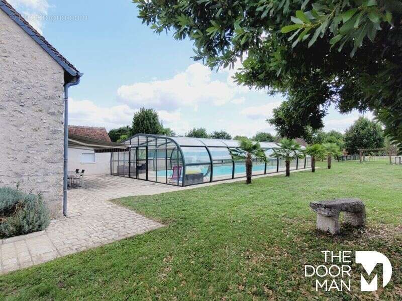 Maison à MONT-PRES-CHAMBORD