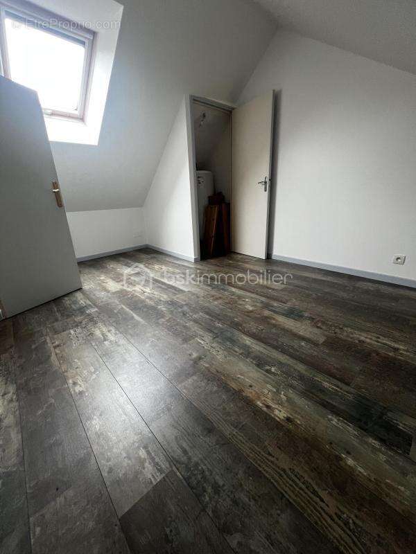 Maison de caractère de 88 m² – 5 pièces – Vue Château de Fougères - photo 20