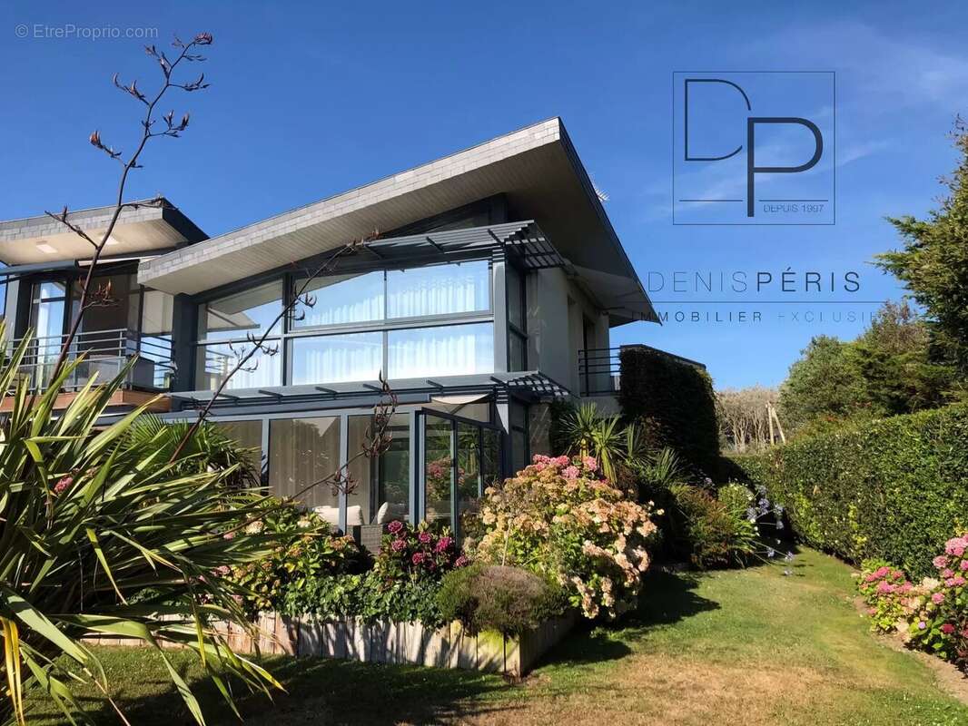 Maison contemporaine avec piscine la govelle - photo 2